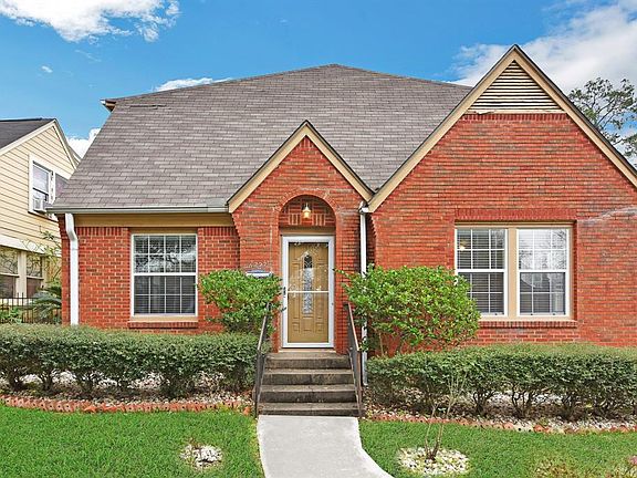 3rd image of 6727 Wildwood Way