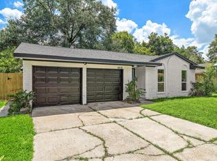 9618 Glenwood Forest Dr, Houston, TX 77078