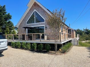 1906 Montauk Hwy, Amagansett, NY 11930