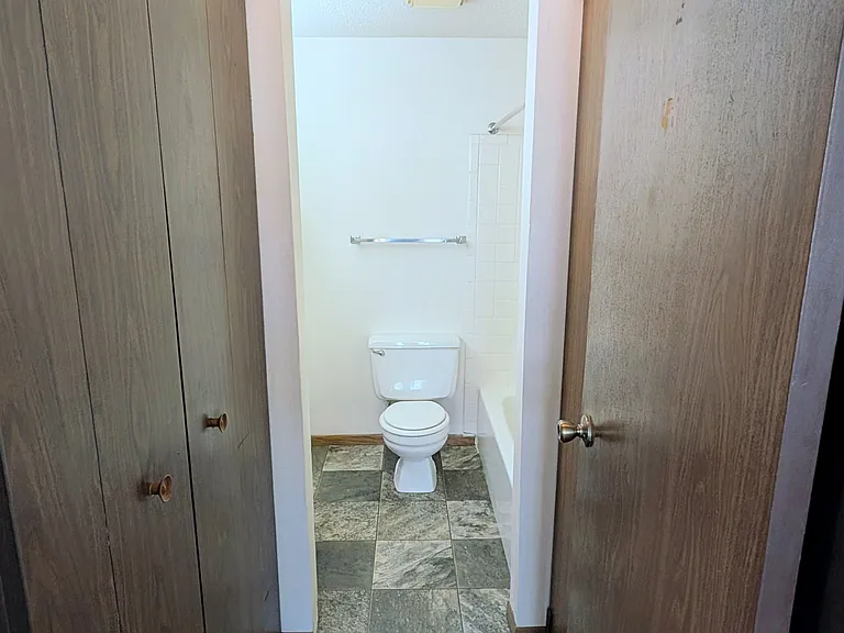 Southview Apartments — Photo 21