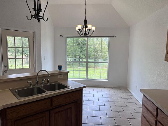 2nd image of 5023 Guadalupe Ct