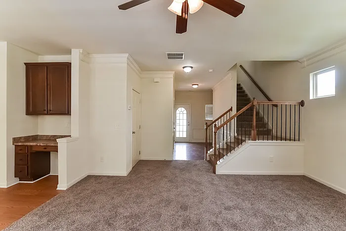 1479 Wilford Dr NE — Photo 8