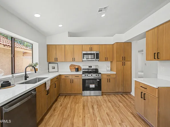 907 W BARBADOS Drive, Gilbert, AZ 85233