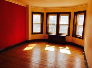 4204 W Cullom Ave #2, Chicago, IL 60641