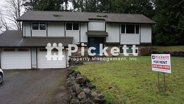 1st image of 33 NE Conifer Dr
