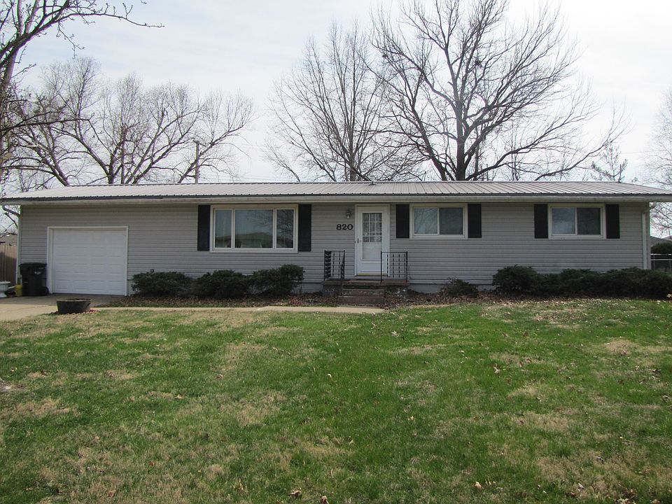 1st image of 820 Meadow Ln