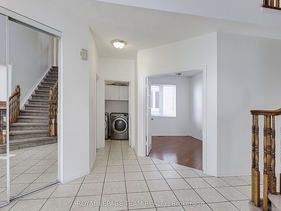 3rd image of 35 Norgold Cres