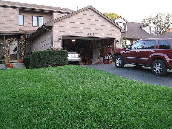 2nd image of 4817 Blossom Ct