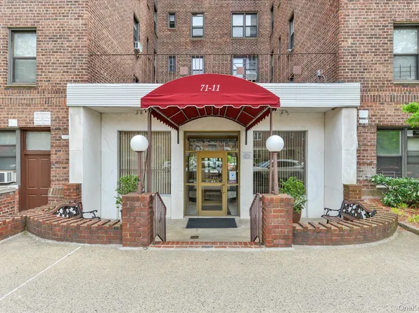 71-11 Yellowstone Boulevard #4A, Forest Hills, NY 11375