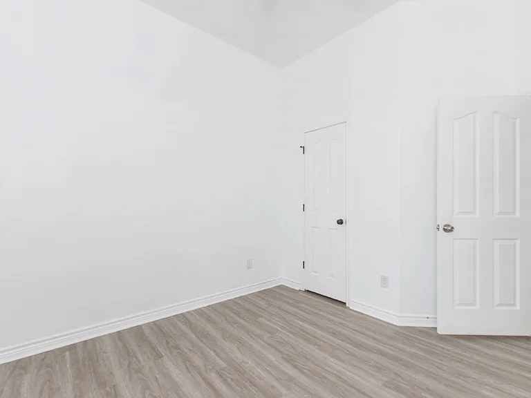 4602 Lauren Mackenzie Dr — Photo 9