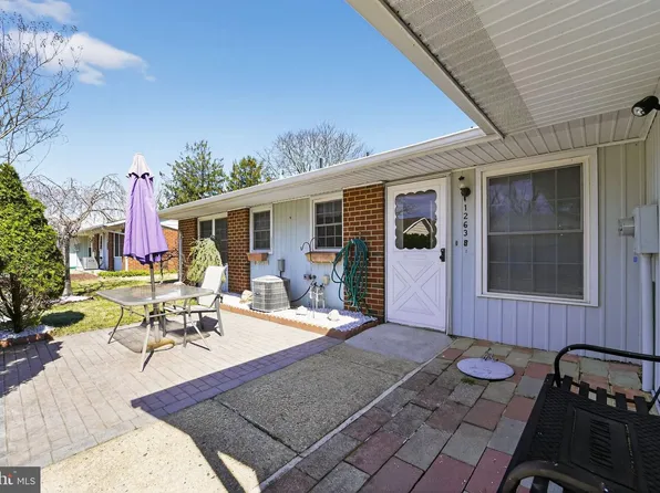 1263B Hamilton Ct, Lakewood, NJ 08701