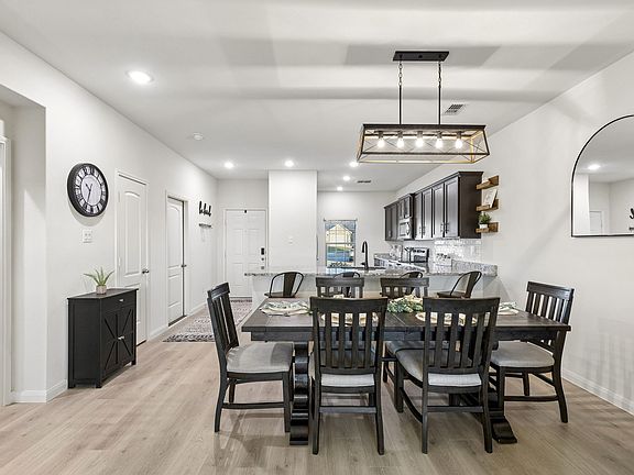 4th image of 203 Point Rider Rd