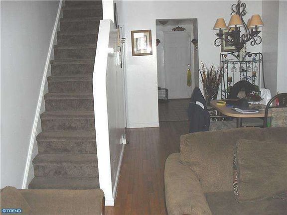 5th image of 542 W Westmoreland St