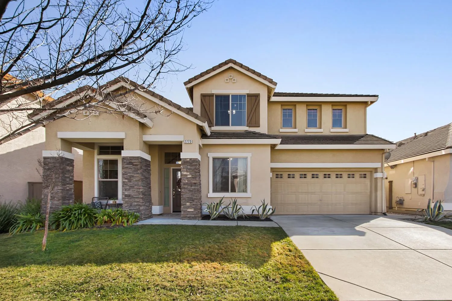 2773 Miramar Ln photo 1
