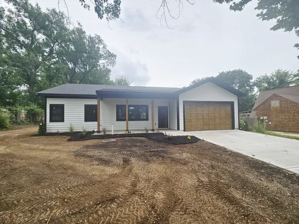 17119 Monte Verde Dr, Belton, MO 64012