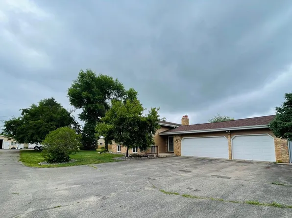 26820 Ghostley Rd, Rogers, MN 55374