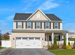 30 Grayhawk Way N, Mechanicsburg, PA 17050