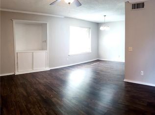 6752 Trail Lake Dr UNIT B, Fort Worth, TX 76133