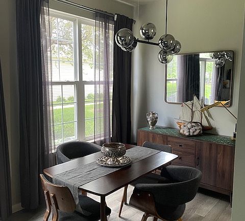 5th image of 2908 White Thorn Cir
