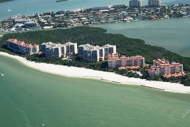 ROYAL MARCO POINT @ HIDEWAY BEACH