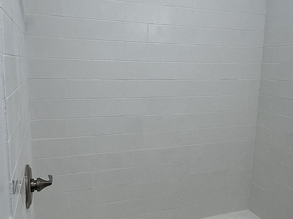 4th image of 1191 Summit Ave #1193