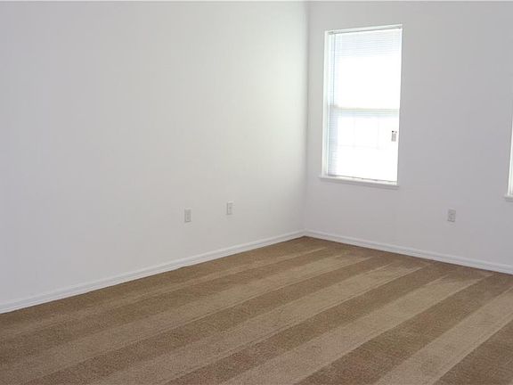 5th image of 272 Pine Shadow Ln