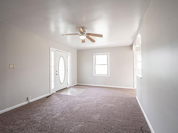5th image of 3519 N Belmar Ave