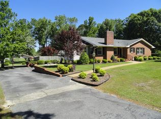 322 Smith Chapel Rd, Mount Olive, NC 28365