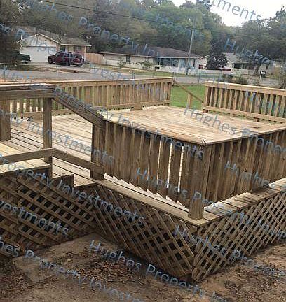 large deck to enjoy our FL sunshine