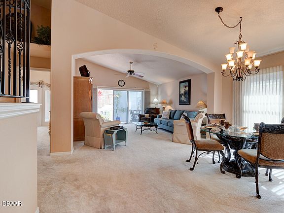 3rd image of 1805 Eagle Crest Dr