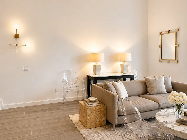 101 N Clematis St #406 — Photo 4