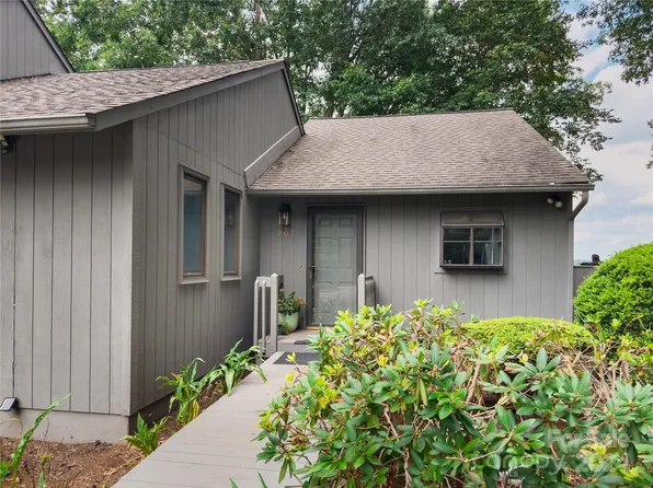 907 Victory Trl, Morganton, NC 28655