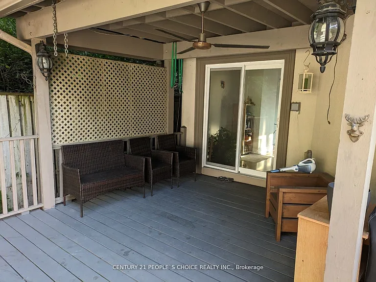 63 Stephen Dr — Photo 24