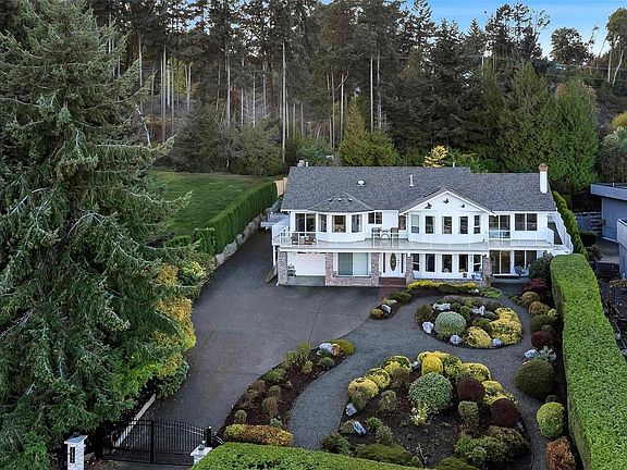 2nd image of 2446 Liggett Rd