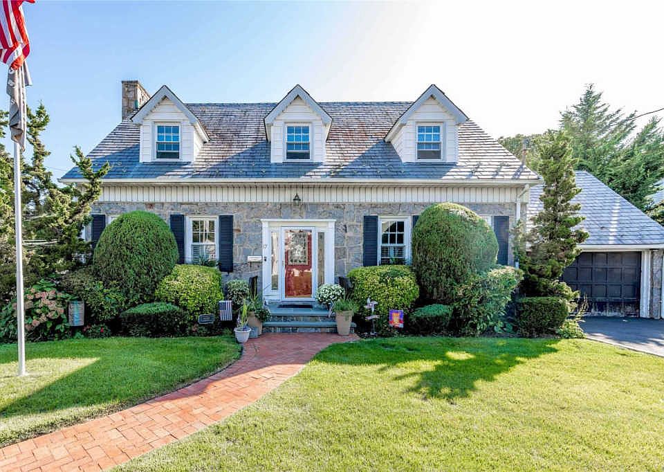 1st image of 17 Munson Pl