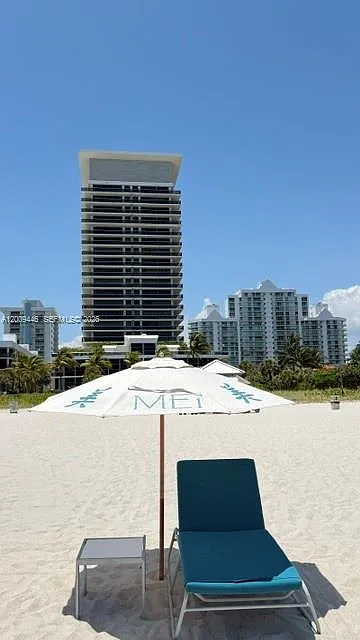 5875 Collins Ave #708