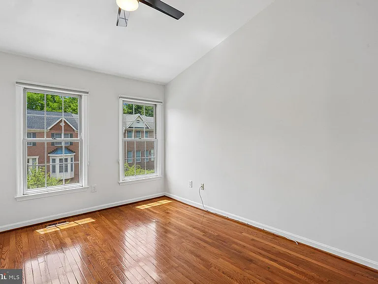 417 Winding Rose Dr — Photo 30