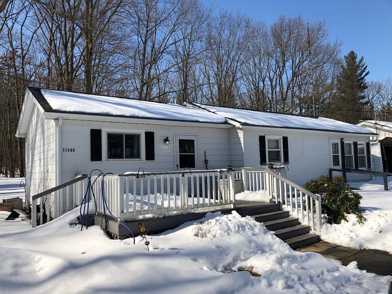 1st image of 11673 Hickory Dr