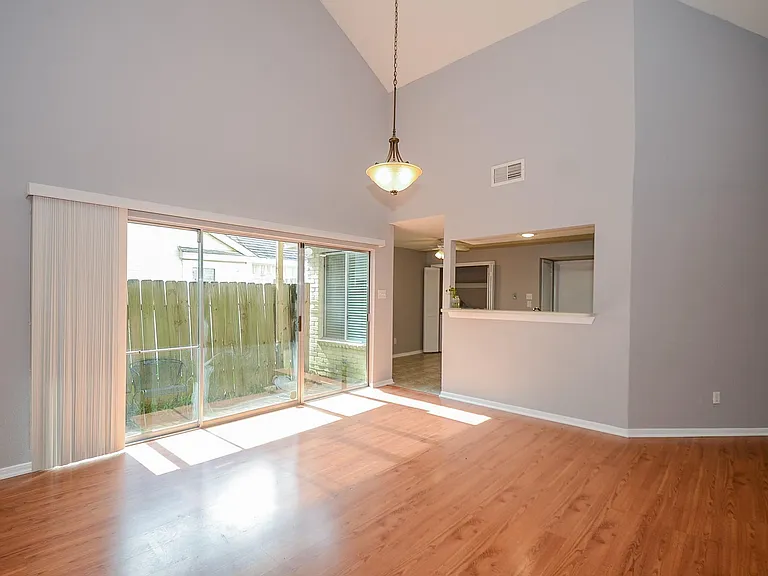 12722 Ashford Brook Dr — Photo 37