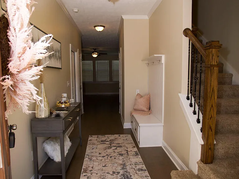 484 Brantley Cove Cir — Photo 3