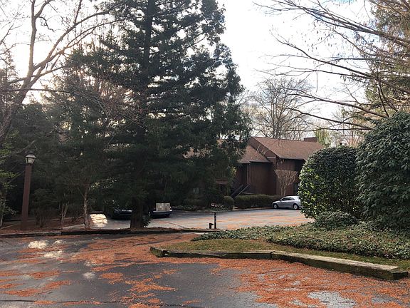 4th image of 111 Cedar Lake Trl