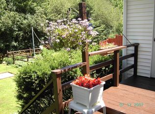 24 Longview Rd, Monroe, CT 06468