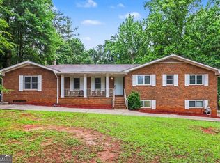 329 Plantation Cir, Fayetteville, GA 30214