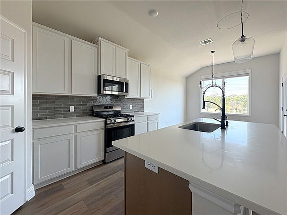 4th image of 5930 Eldora Dr