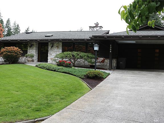 4th image of 2358 Garden Dr