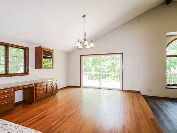 4th image of 3024 Furness Ct N