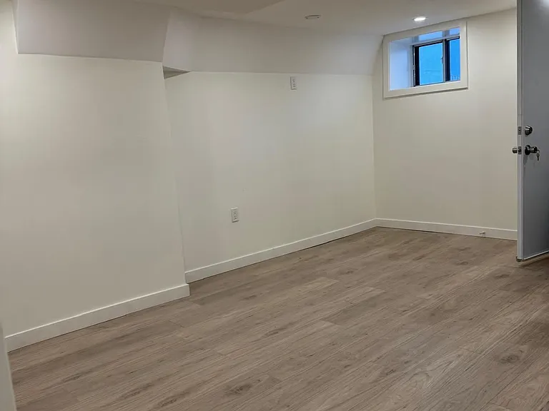 1222 Shaw St #BASEMENT — Photo 11