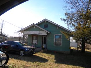 301 Kansas Ave, Carthage, MO 64836