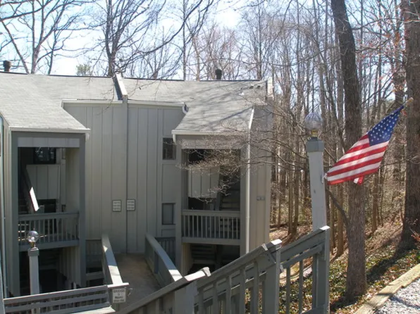 10106 Iron Mill Rd, North Chesterfield, VA 23235