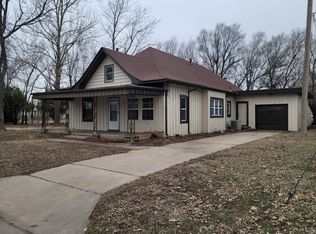 1611 N Baker St, Hutchinson, KS 67501